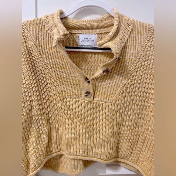 Urban Outfitters Finlay Ribbed Cropped Henley Top - Picture 3 of 5